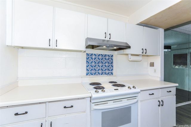 1865 Lanikeha Place, Pearl City, HI 96782