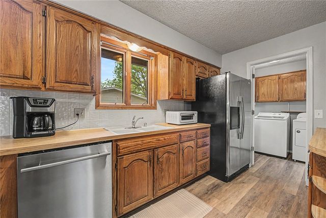 14 Kirkby Circle, Bella Vista, AR 72715