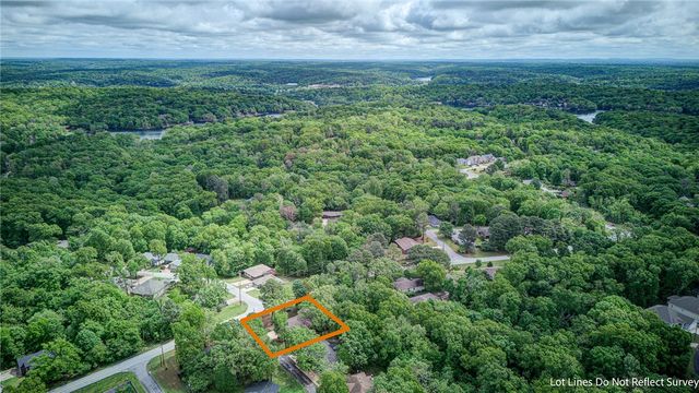 14 Kirkby Circle, Bella Vista, AR 72715