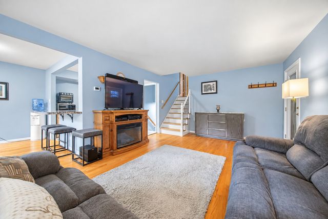17736 S Ridgeland Avenue, Tinley Park, IL 60477