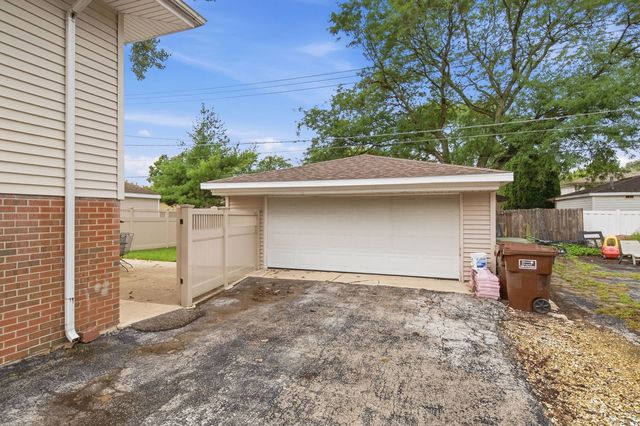 17736 S Ridgeland Avenue, Tinley Park, IL 60477