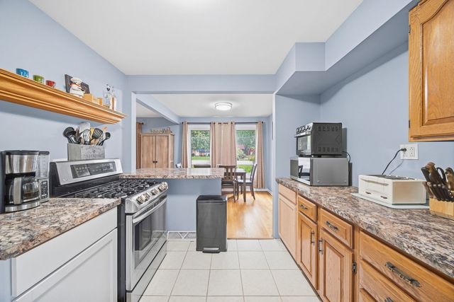 17736 S Ridgeland Avenue, Tinley Park, IL 60477