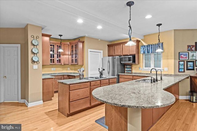 17 WATERVIEW DRIVE, Pilesgrove, NJ 08098