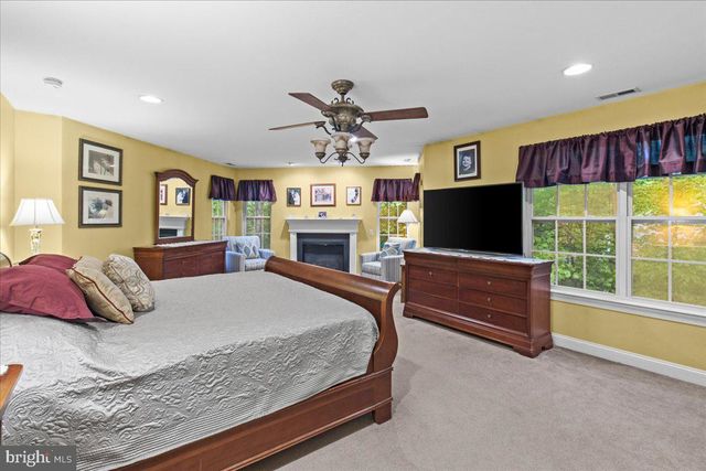 17 WATERVIEW DRIVE, Pilesgrove, NJ 08098