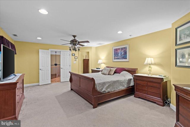 17 WATERVIEW DRIVE, Pilesgrove, NJ 08098