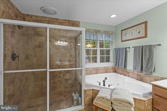 17 WATERVIEW DRIVE, Pilesgrove, NJ 08098