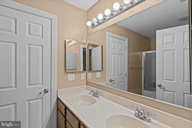17 WATERVIEW DRIVE, Pilesgrove, NJ 08098