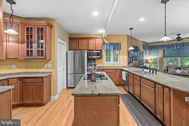 17 WATERVIEW DRIVE, Pilesgrove, NJ 08098
