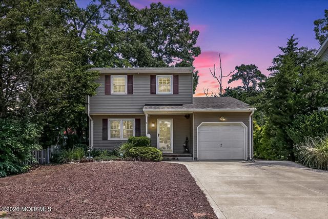5 Morey Lane, Brick, NJ 08723