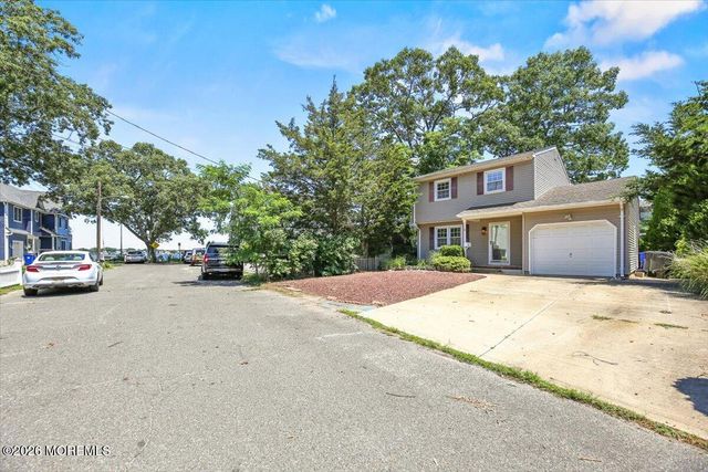 5 Morey Lane, Brick, NJ 08723