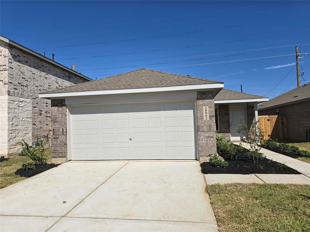1700 Lofty Cedar Court, Conroe, TX 77301