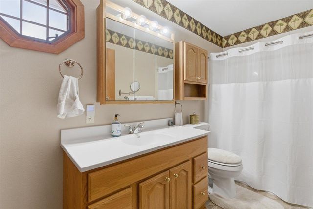 1314 Jersey Lane, Waterloo, IA 50701