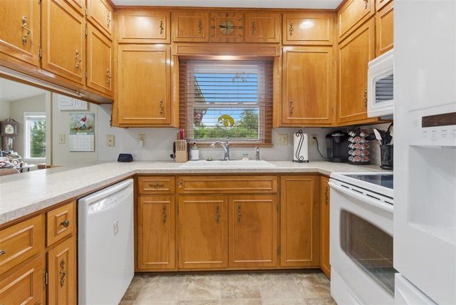 1314 Jersey Lane, Waterloo, IA 50701