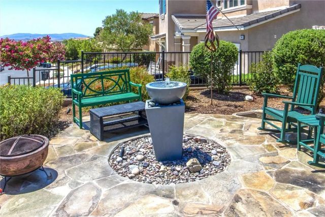 240 Country Club, Calimesa, CA 92320