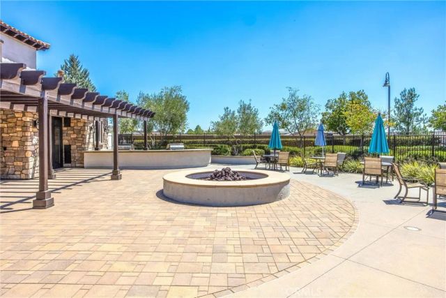 240 Country Club, Calimesa, CA 92320