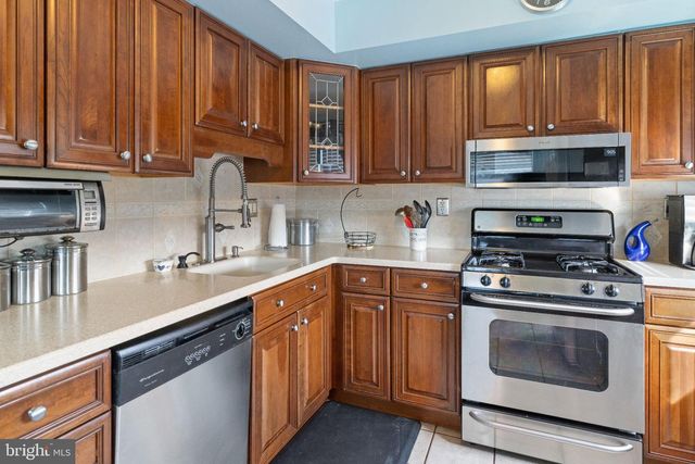 1842 TOMLINSON RD, Philadelphia, PA 19116