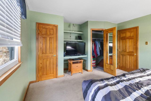 1842 TOMLINSON RD, Philadelphia, PA 19116