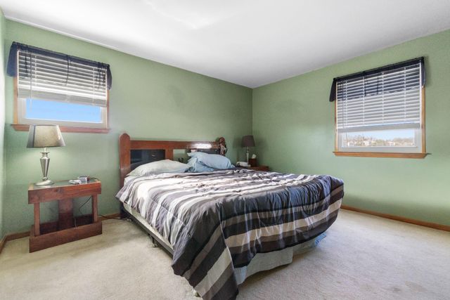 1842 TOMLINSON RD, Philadelphia, PA 19116