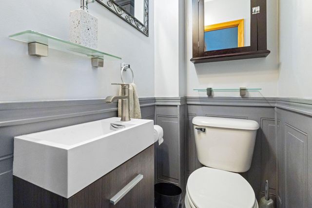 1842 TOMLINSON RD, Philadelphia, PA 19116