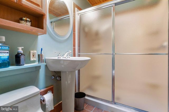 1842 TOMLINSON RD, Philadelphia, PA 19116