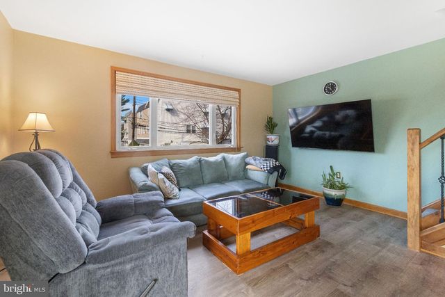 1842 TOMLINSON RD, Philadelphia, PA 19116