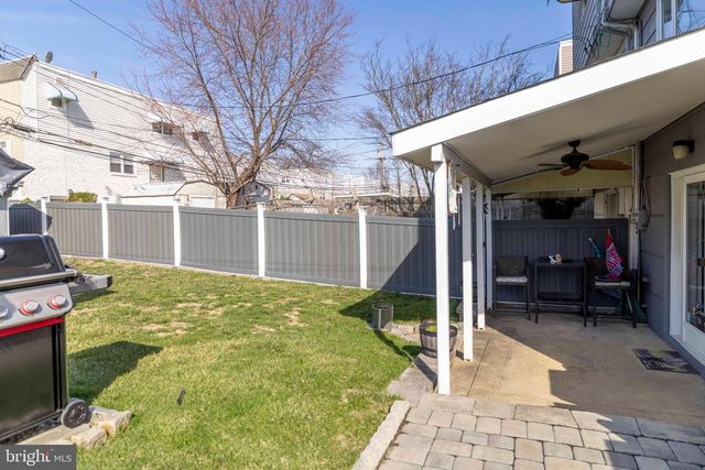 1842 TOMLINSON RD, Philadelphia, PA 19116