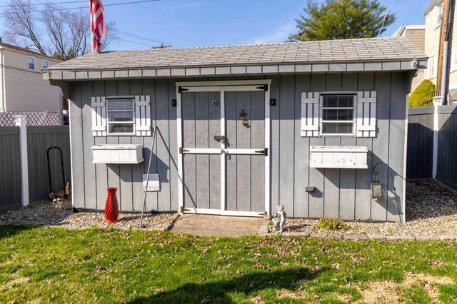 1842 TOMLINSON RD, Philadelphia, PA 19116