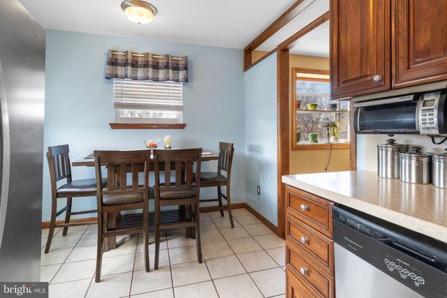 1842 TOMLINSON RD, Philadelphia, PA 19116