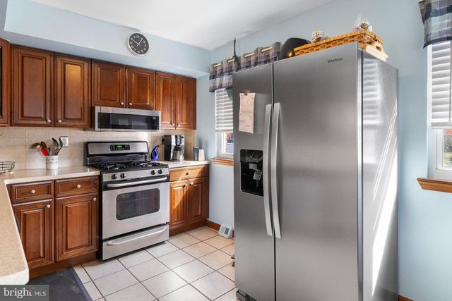 1842 TOMLINSON RD, Philadelphia, PA 19116