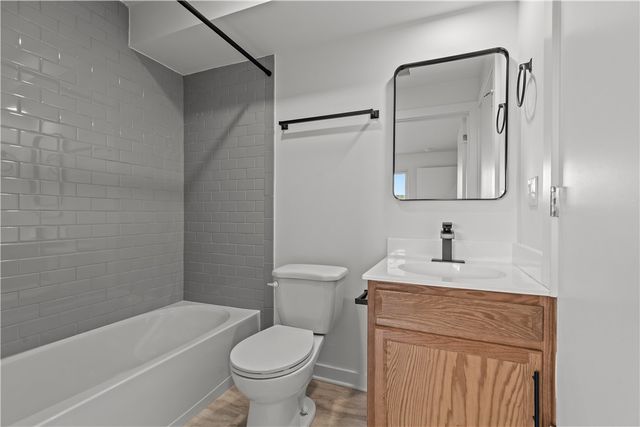 2119 Rose St, Hill District, PA 15219