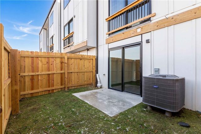 2119 Rose St, Hill District, PA 15219