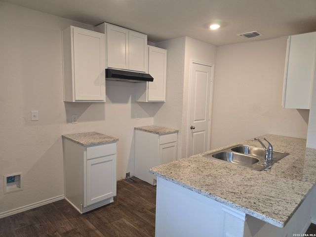 842 Cozumel Emerald, San Antonio, TX 78253