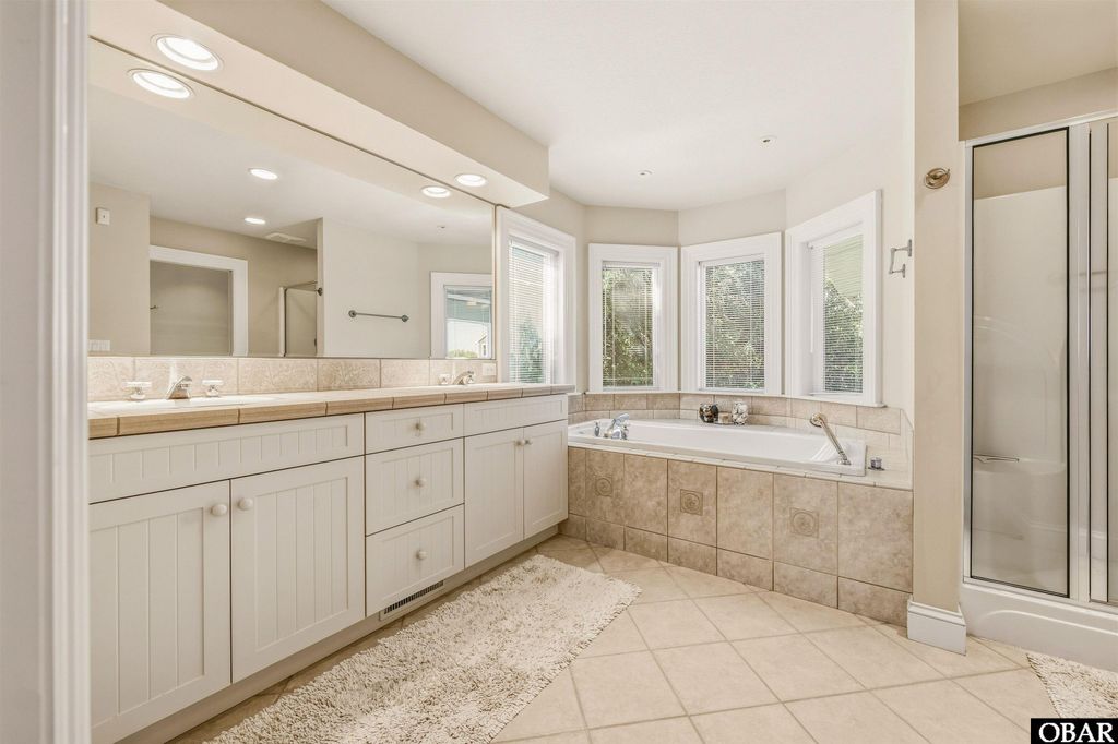 Image 33 of property listing at 275 Whites Point, Corolla, NC 27927