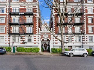1811 Nw COUCH St 102, Portland, OR 97209