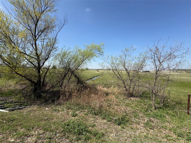 717 Smith Road, Ponder, TX 76259