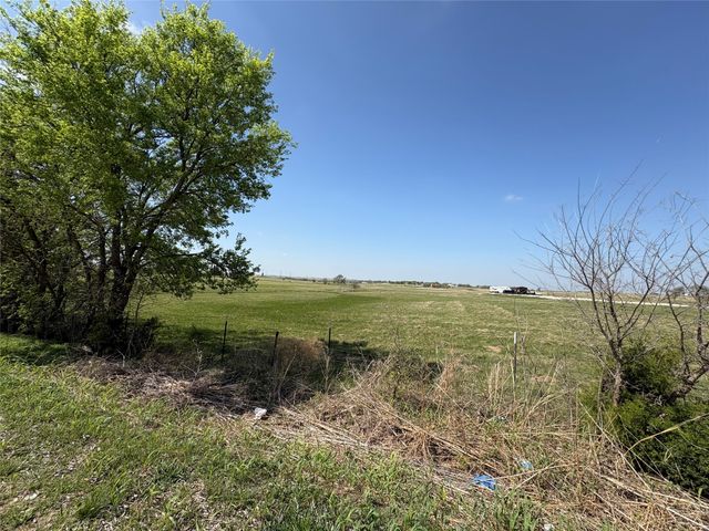 717 Smith Road, Ponder, TX 76259