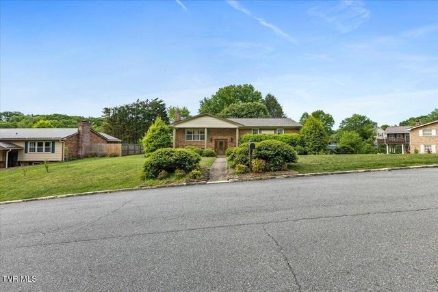1406 Kevin Lane, Greeneville, TN 37745