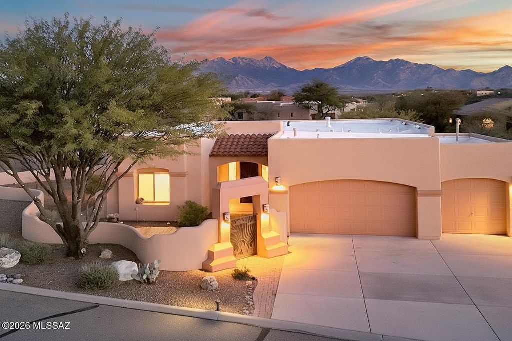 1367 S Madera Reserve Drive, Green Valley, AZ 85614