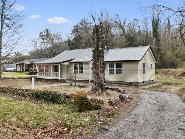 102 W Schmitt Road, Rossville, GA 30741