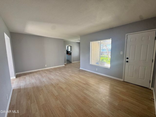 44151 Hardwood Avenue, Lancaster, CA 93534
