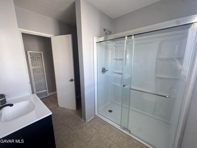 44151 Hardwood Avenue, Lancaster, CA 93534