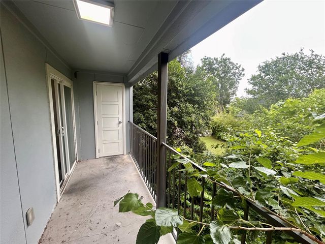 901 E 40th ST 212, Austin, TX 78751
