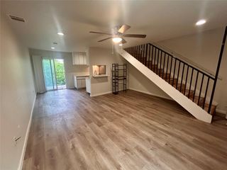 901 E 40th ST 212, Austin, TX 78751