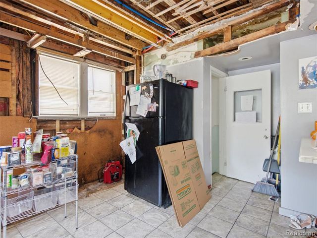 14417 Mettetal Street, Detroit, MI 48227