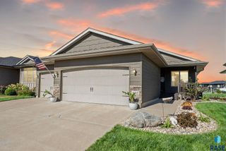 8212 W 51st St, Sioux Falls, SD 57106