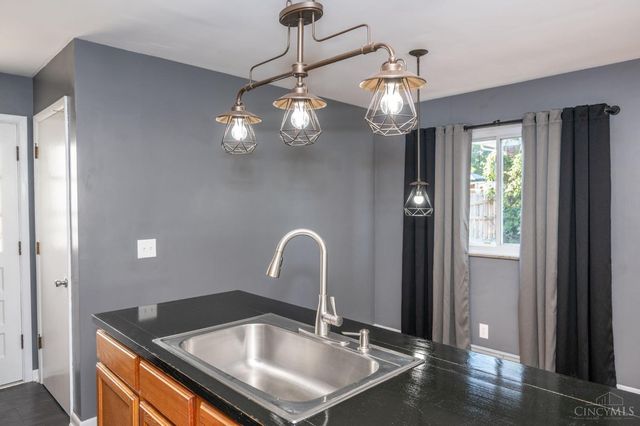 238 Twinbrook Drive, Hamilton, OH 45013