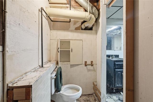 16201 E 40th Street S, Independence, MO 64055