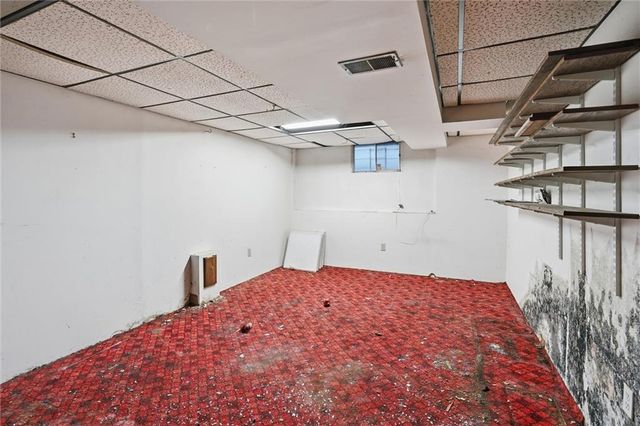 16201 E 40th Street S, Independence, MO 64055