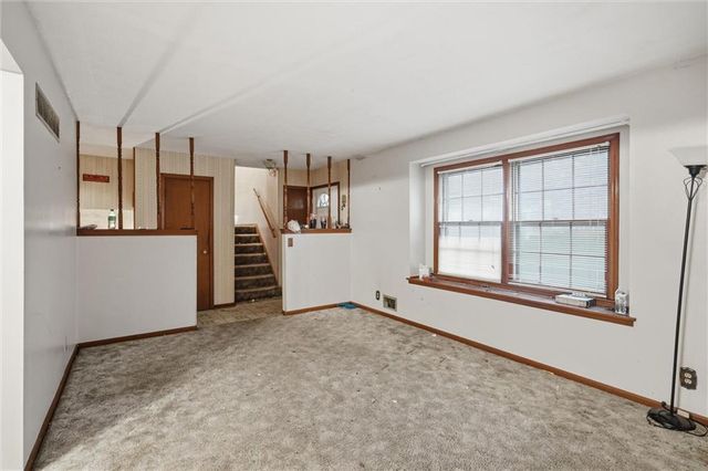 16201 E 40th Street S, Independence, MO 64055