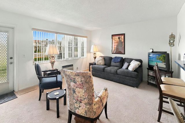 339 Northampton Q, West Palm Beach, FL 33417